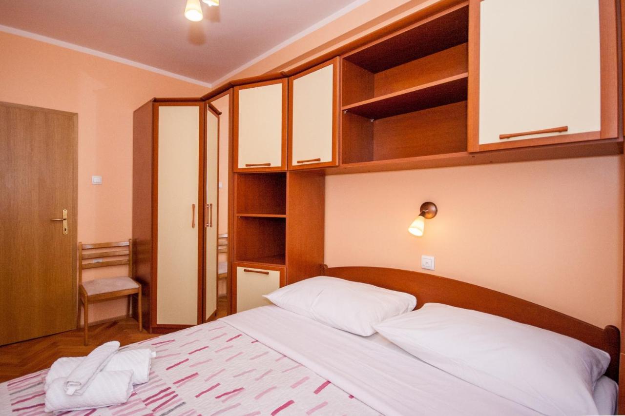 Apartments Surfinia Baška Buitenkant foto